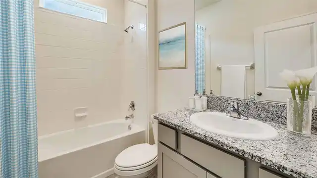 Listing Photo 10