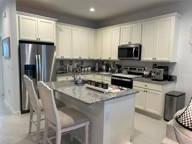 Listing Photo 16