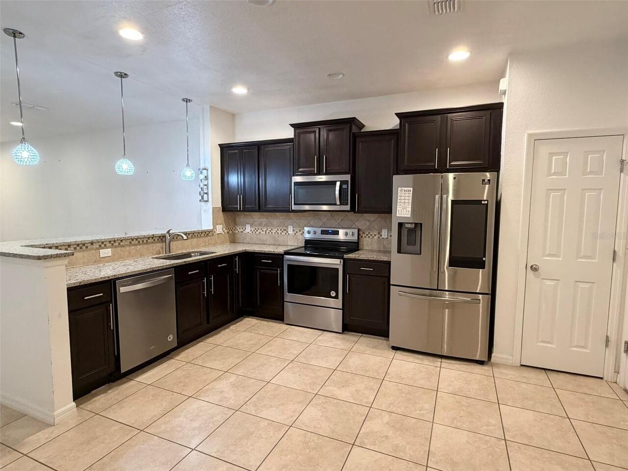 Listing Photo 7