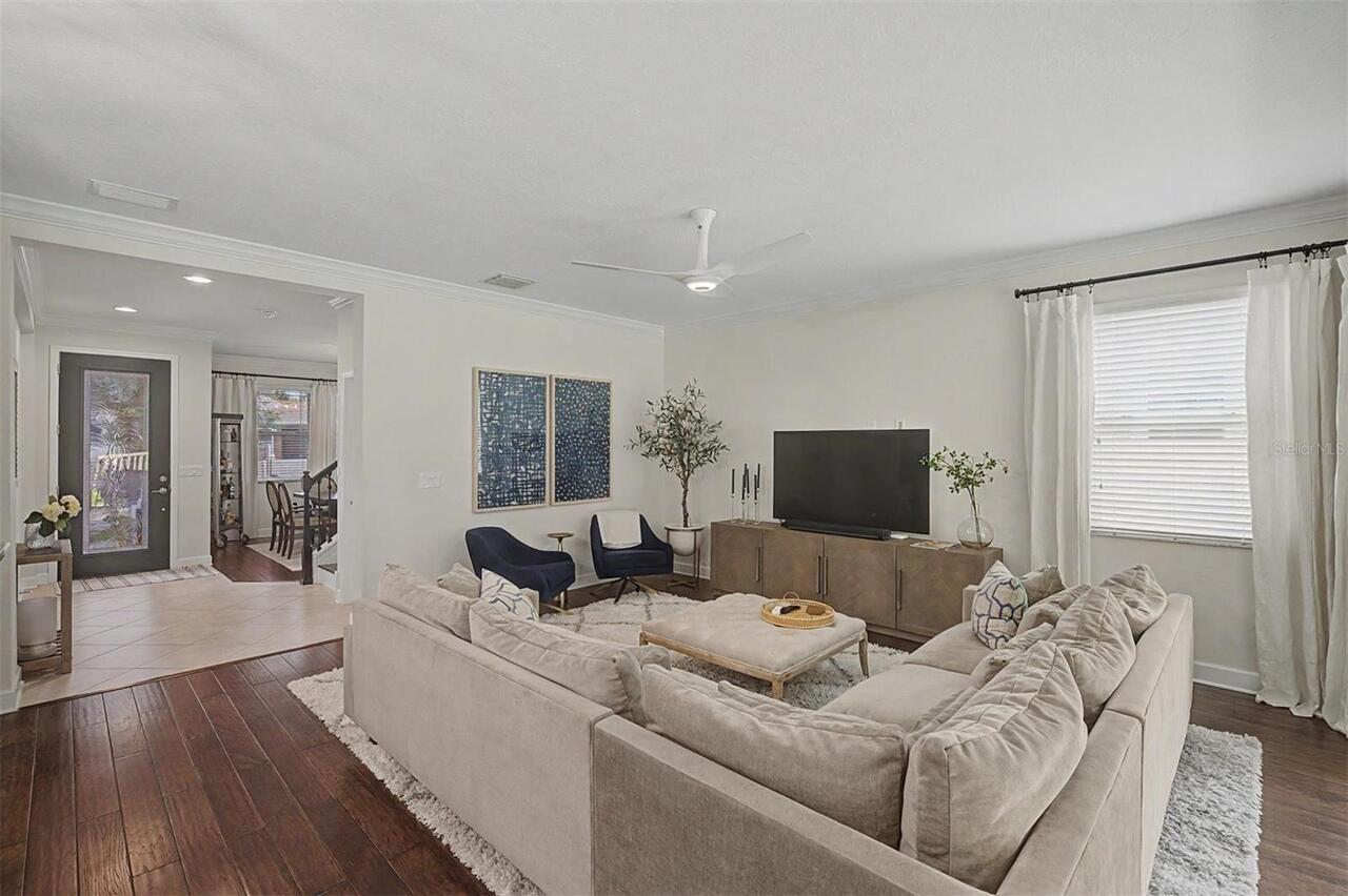 Listing Photo 11