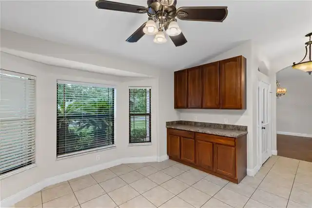 Listing Photo 10