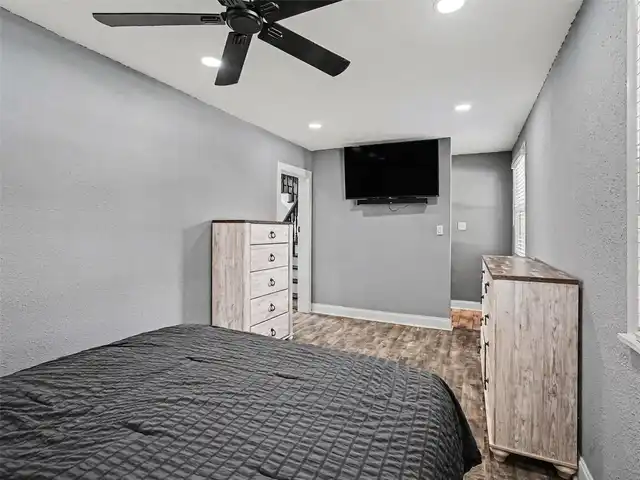 Listing Photo 13