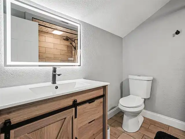 Listing Photo 21