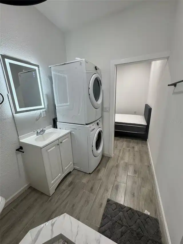 Listing Photo 9
