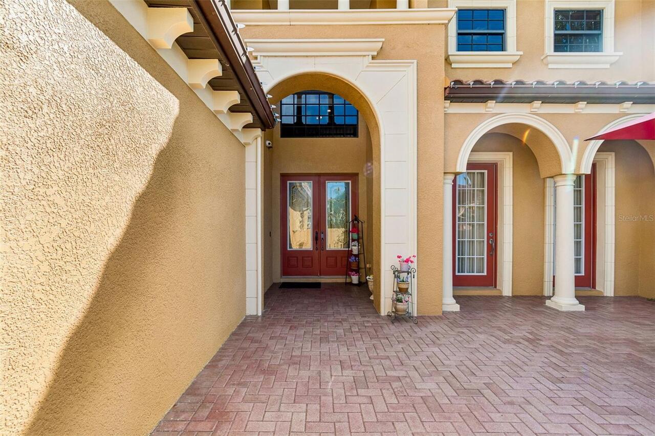 Listing Photo 8