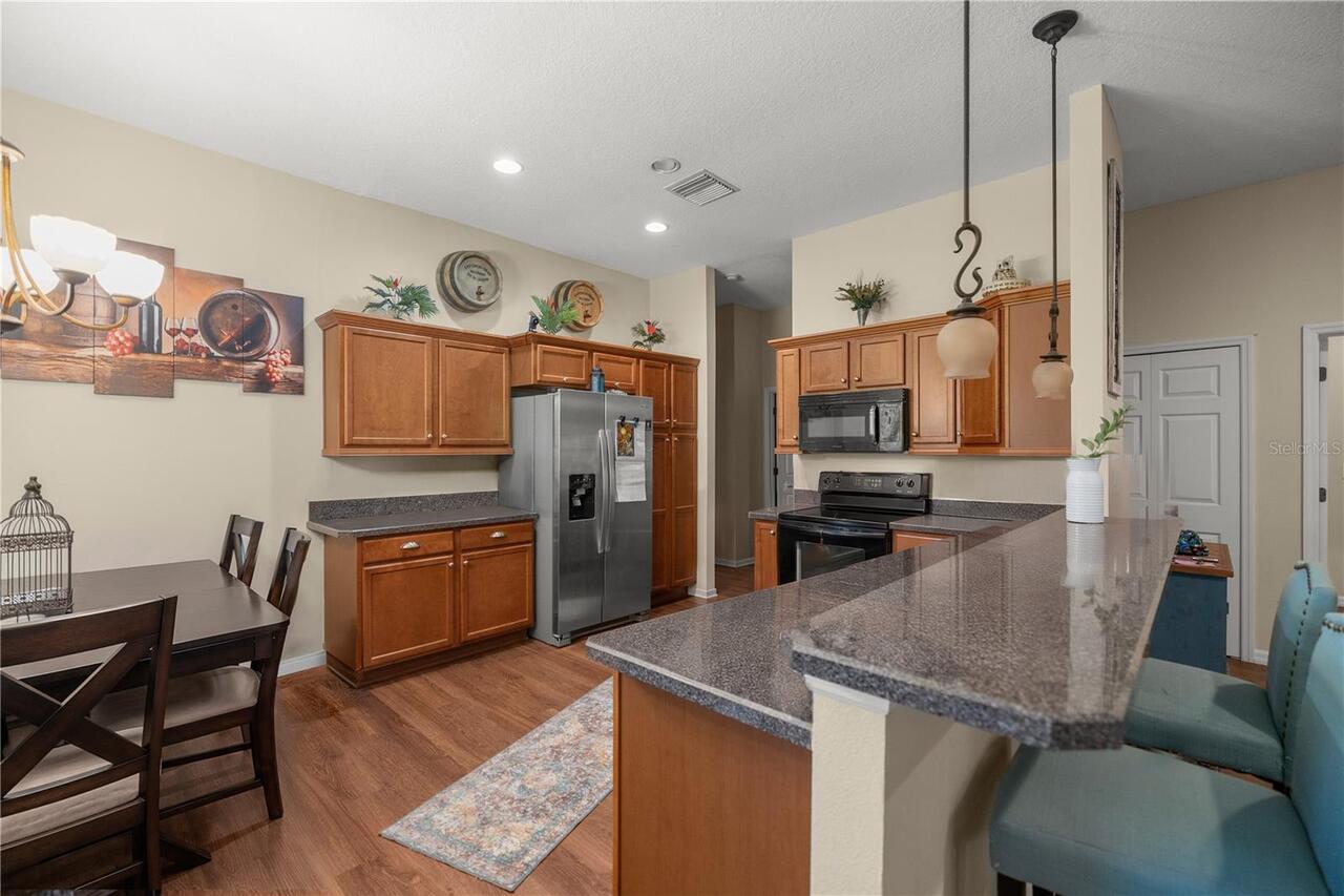Listing Photo 11