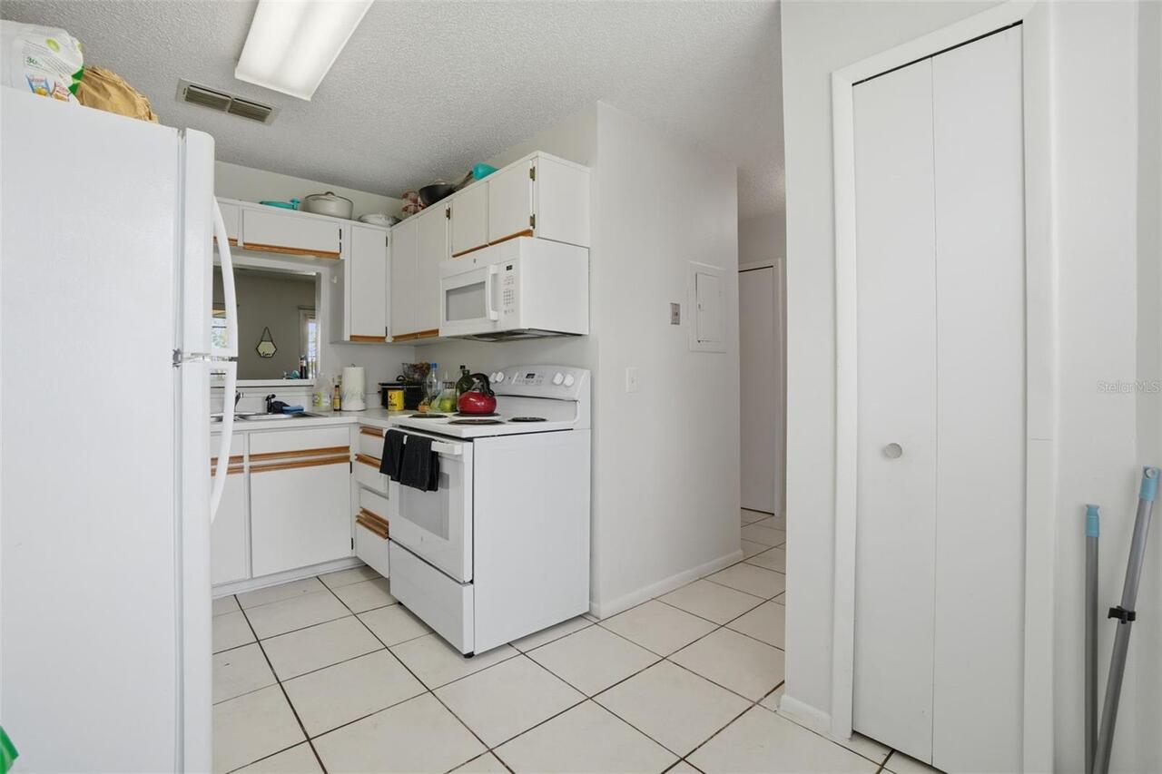 Listing Photo 14