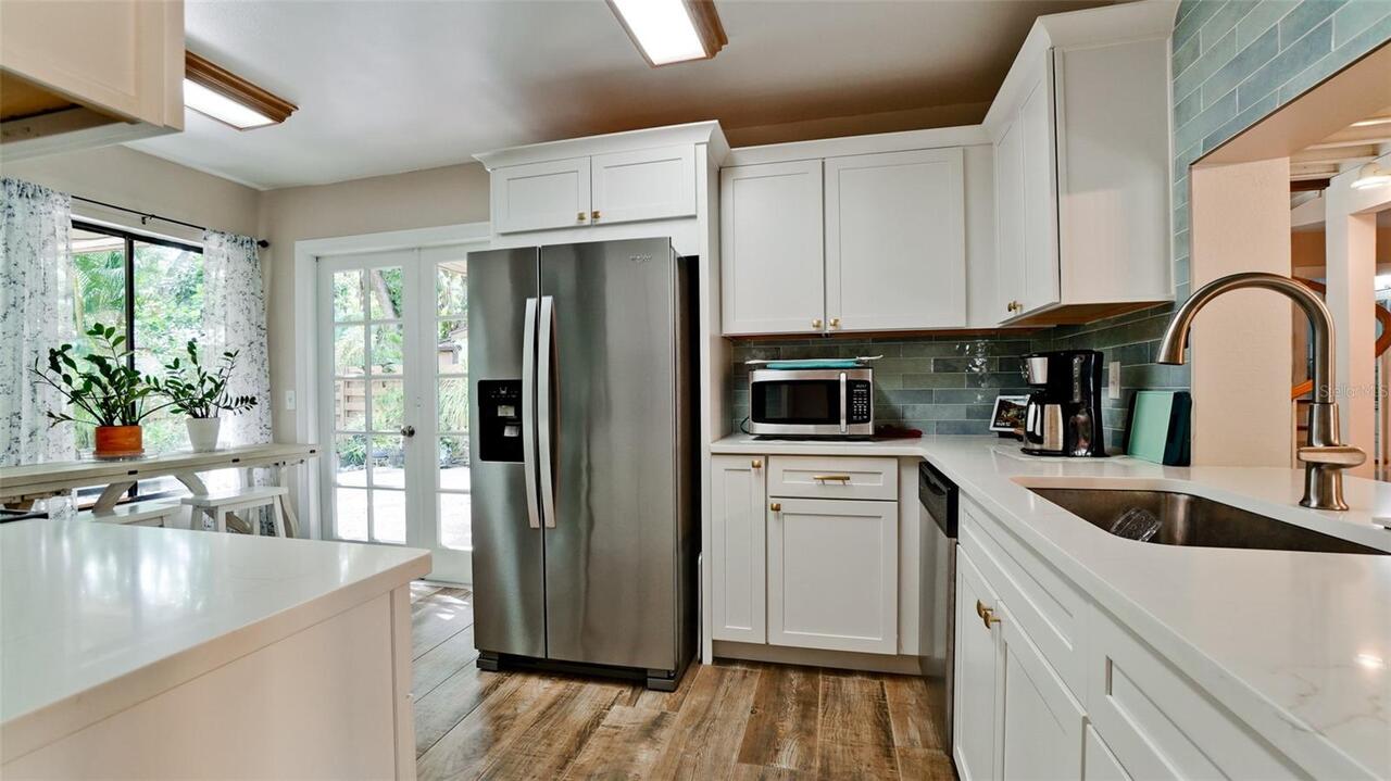 Listing Photo 12
