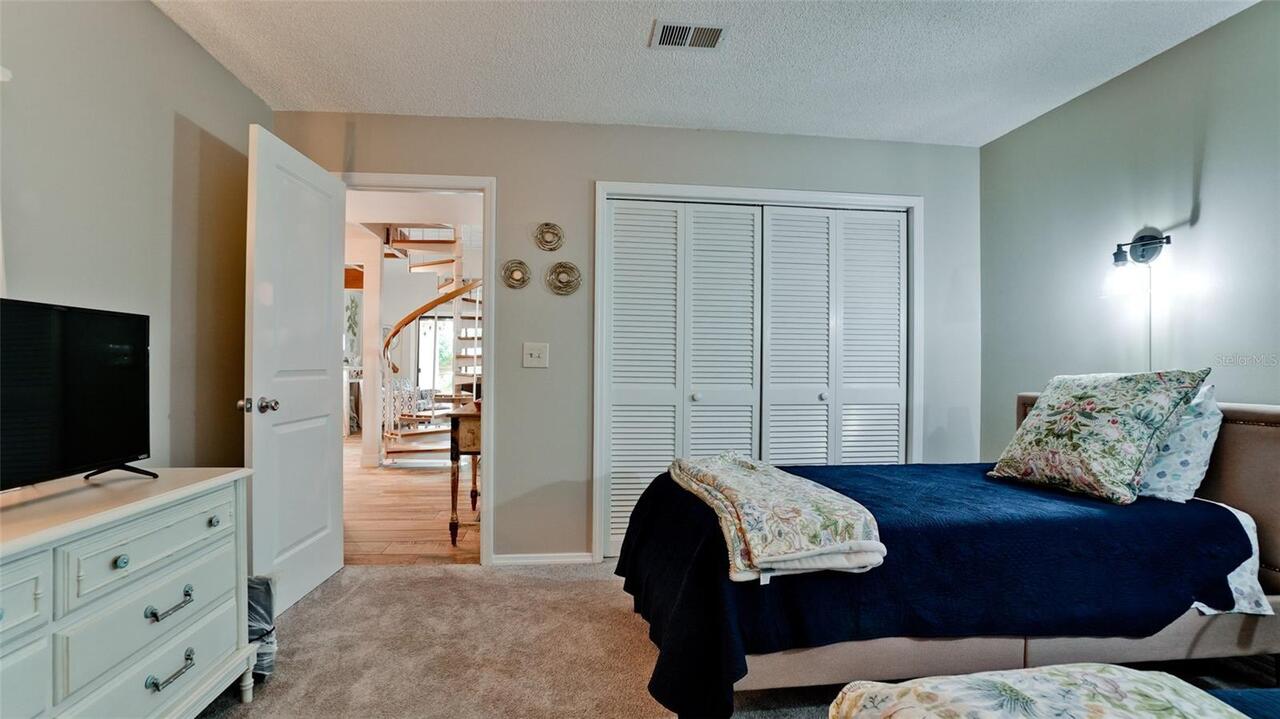 Listing Photo 35