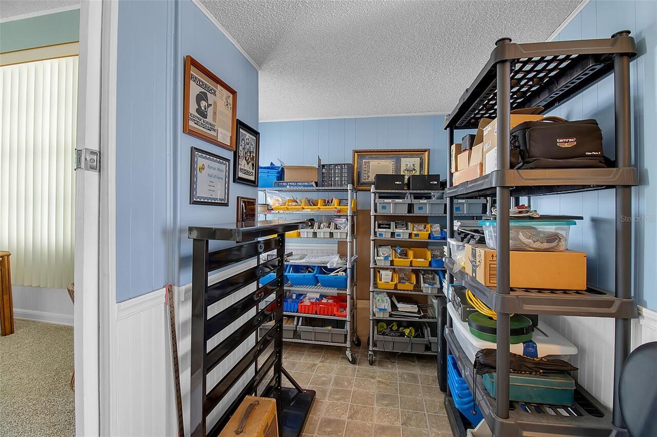 Listing Photo 9