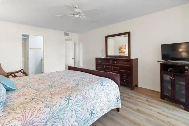 Listing Photo 24