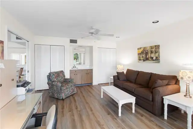 Listing Photo 33