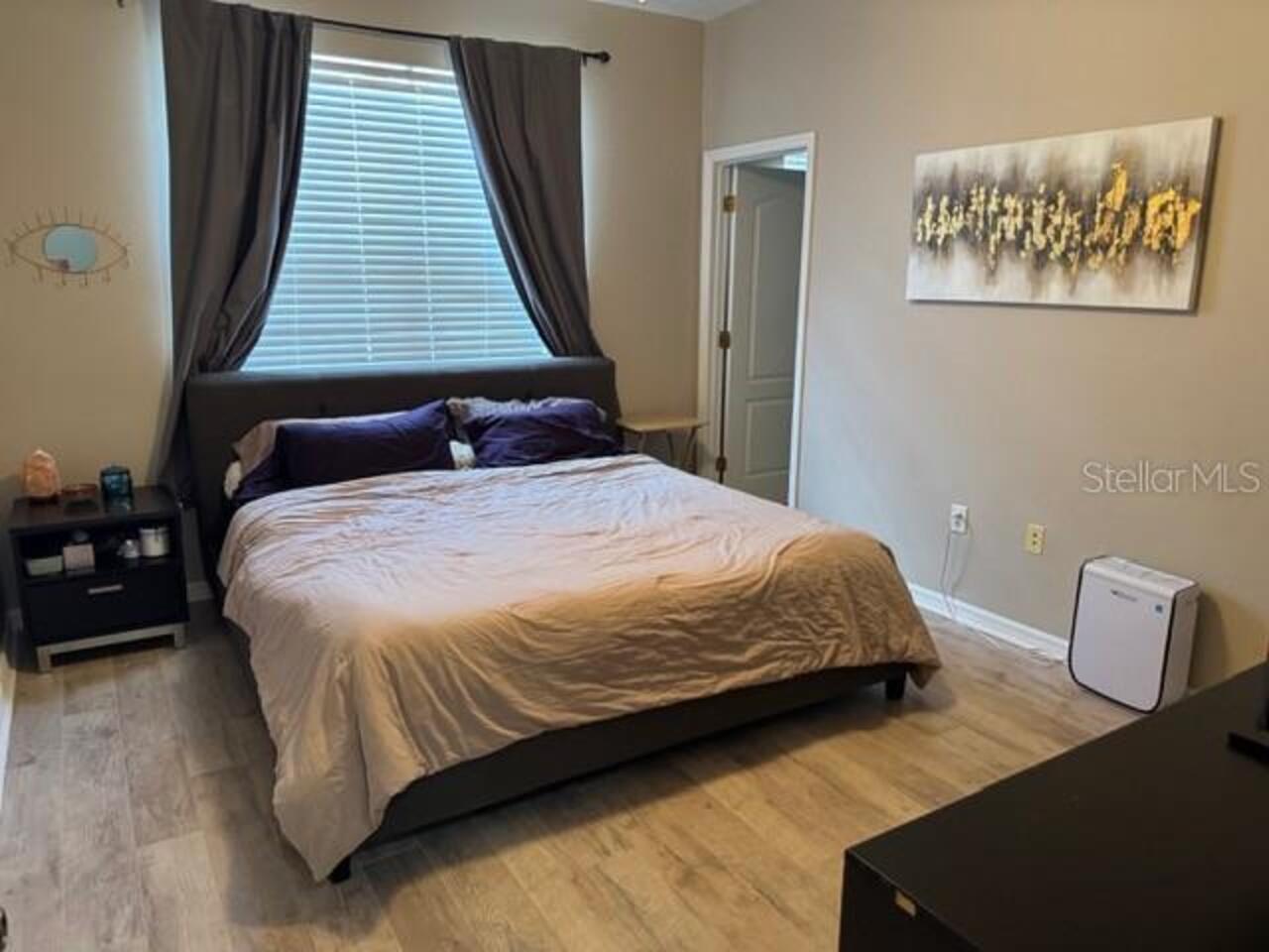 Listing Photo 11