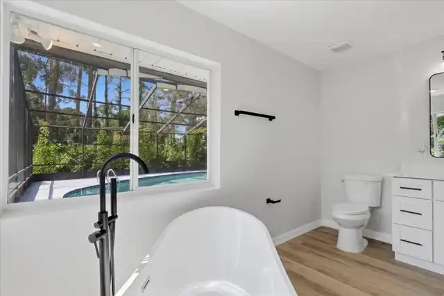 Listing Photo 23