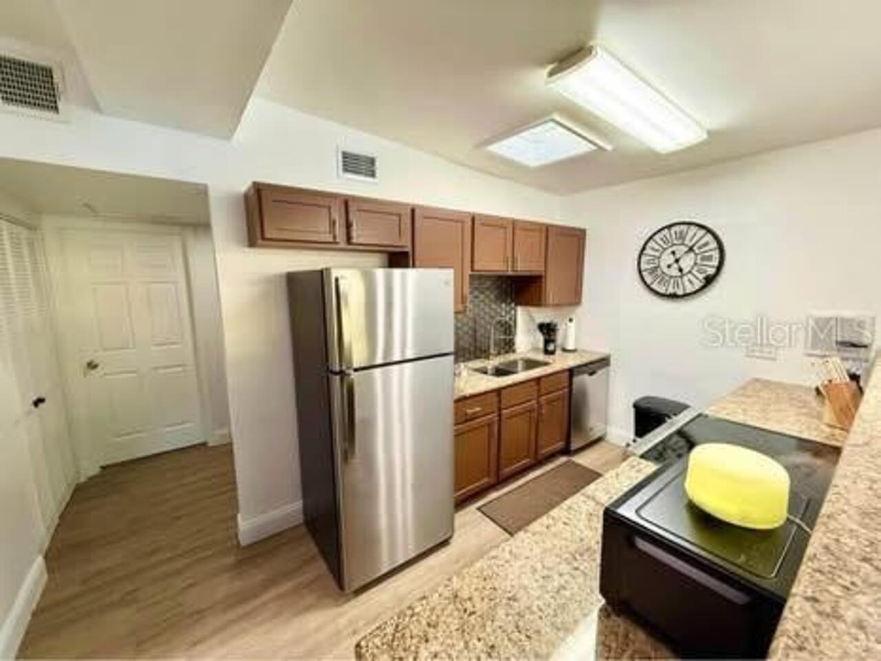 Listing Photo 6