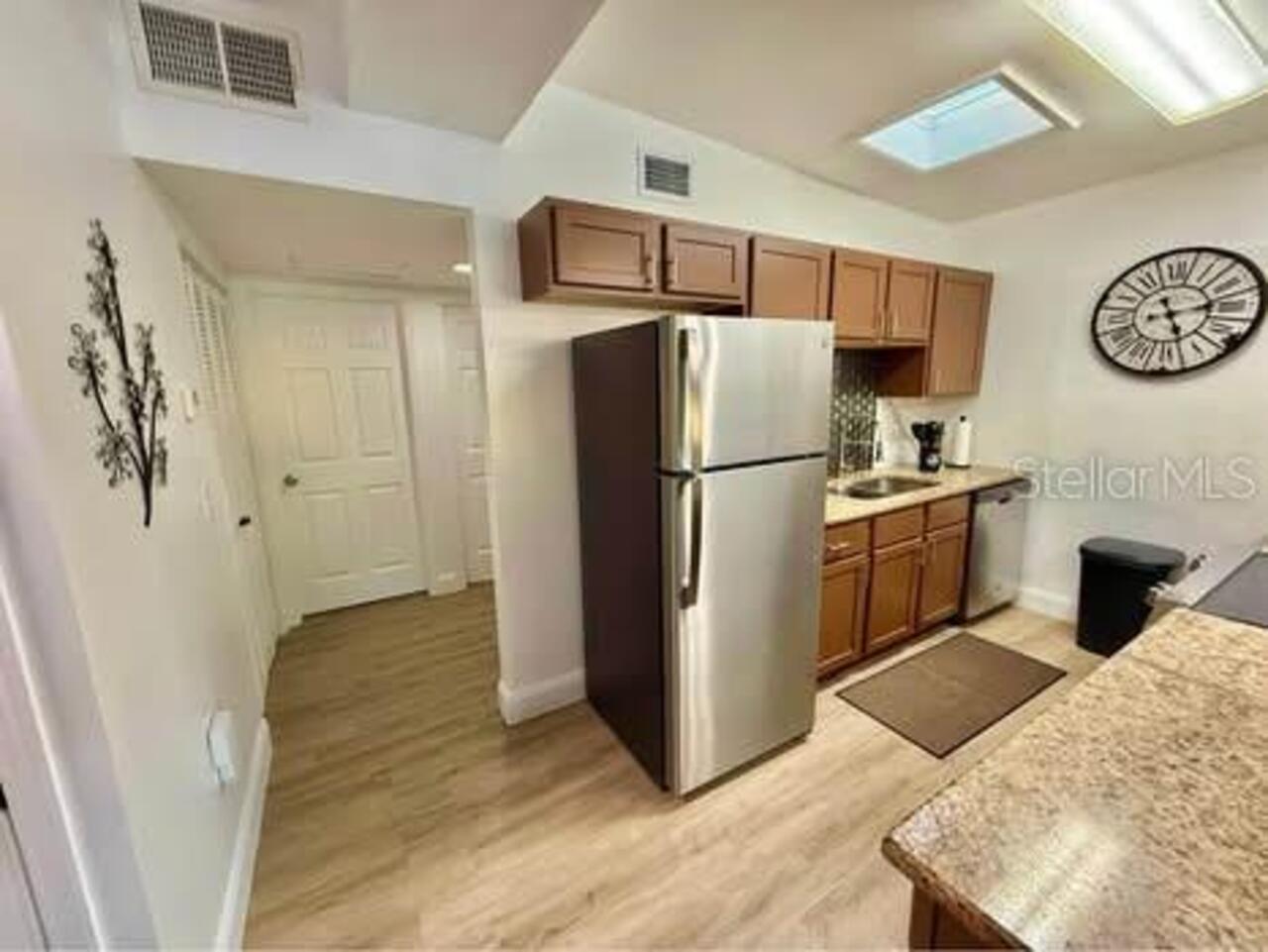 Listing Photo 7
