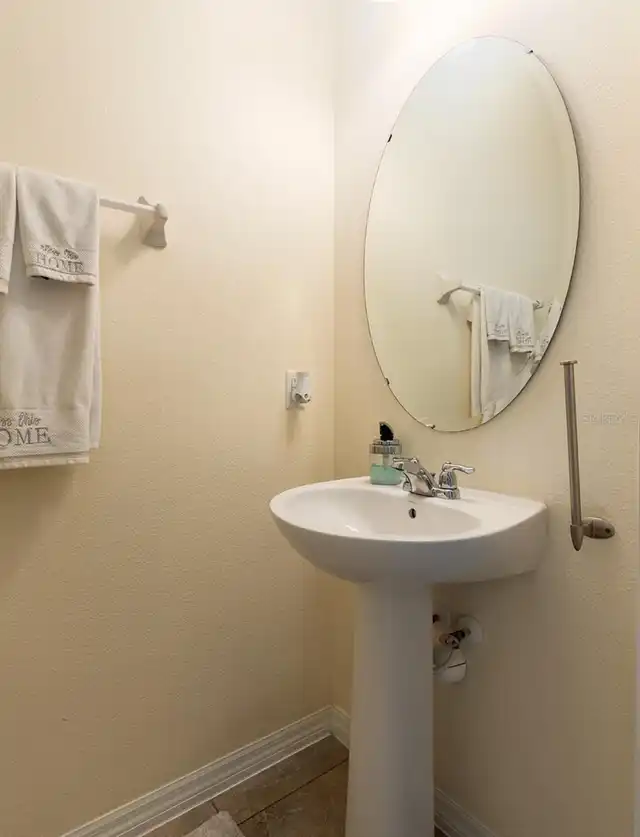 Listing Photo 6