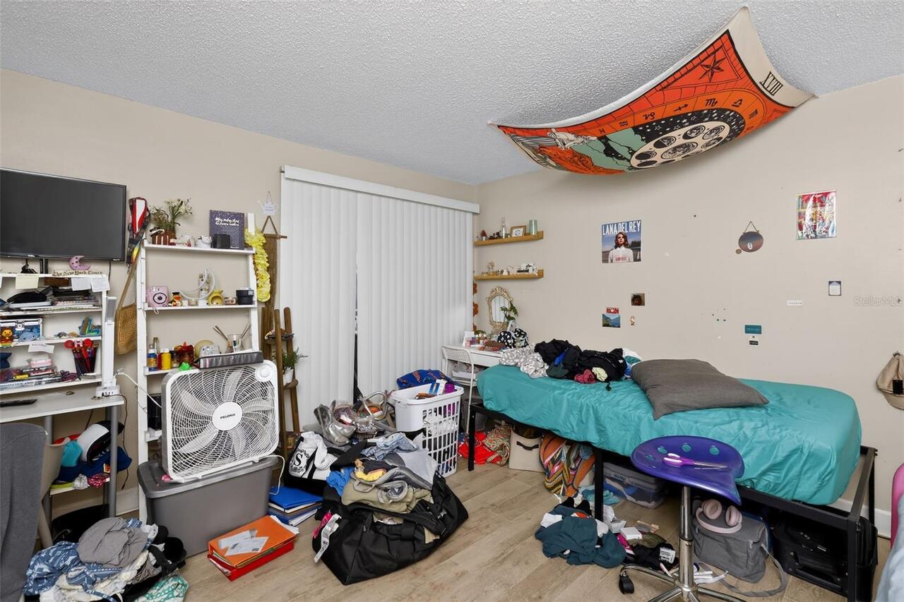 Listing Photo 14