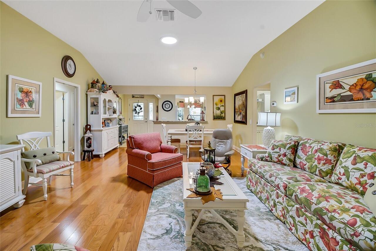Listing Photo 20