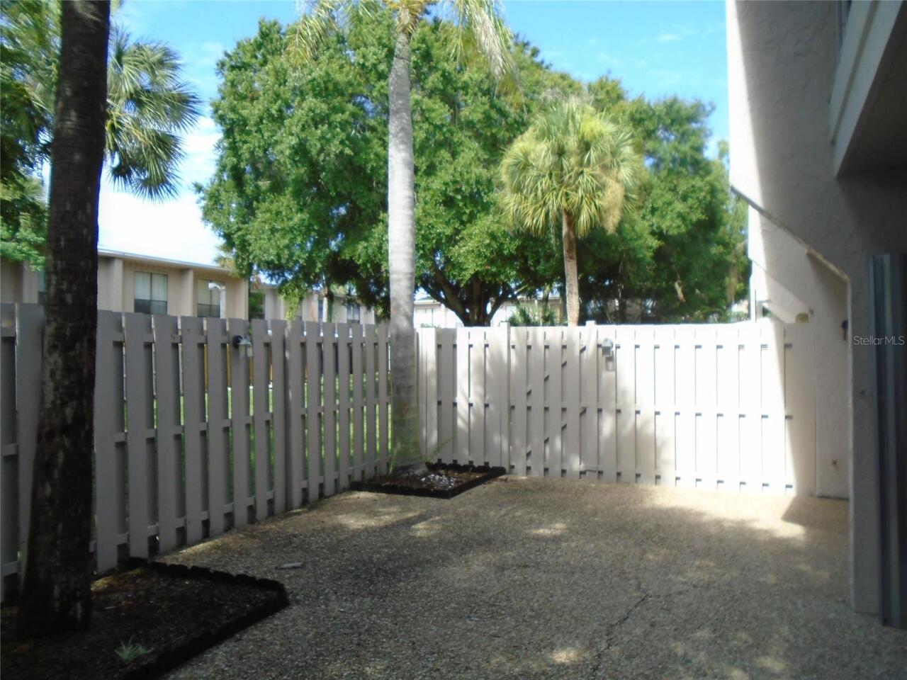 Listing Photo 14