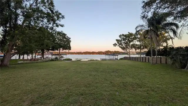 Listing Photo 17