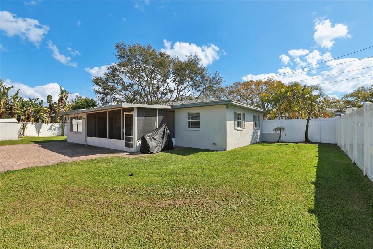 Listing Photo 15