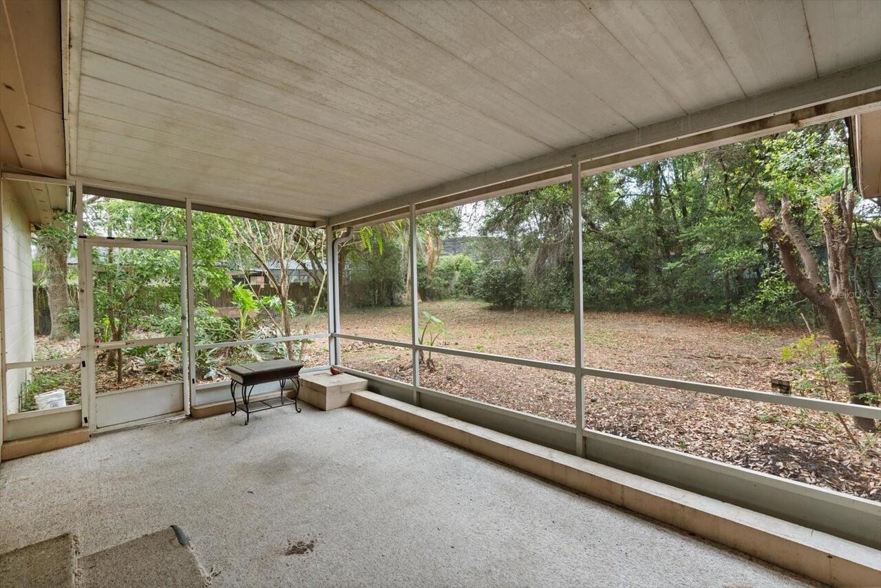 Listing Photo 16