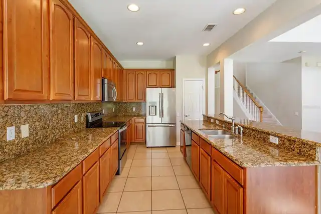 Listing Photo 6