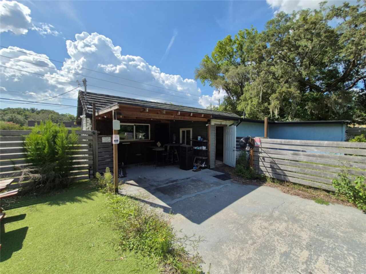 Listing Photo 12