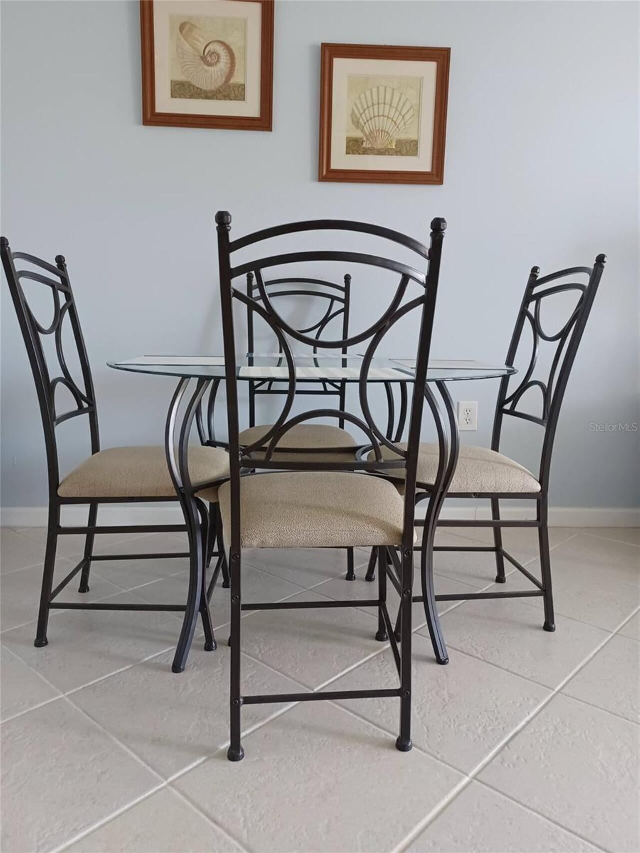 Listing Photo 10
