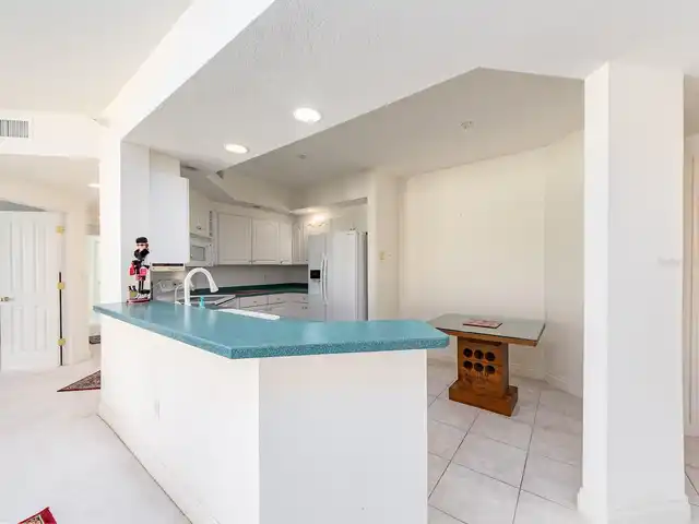 Listing Photo 13