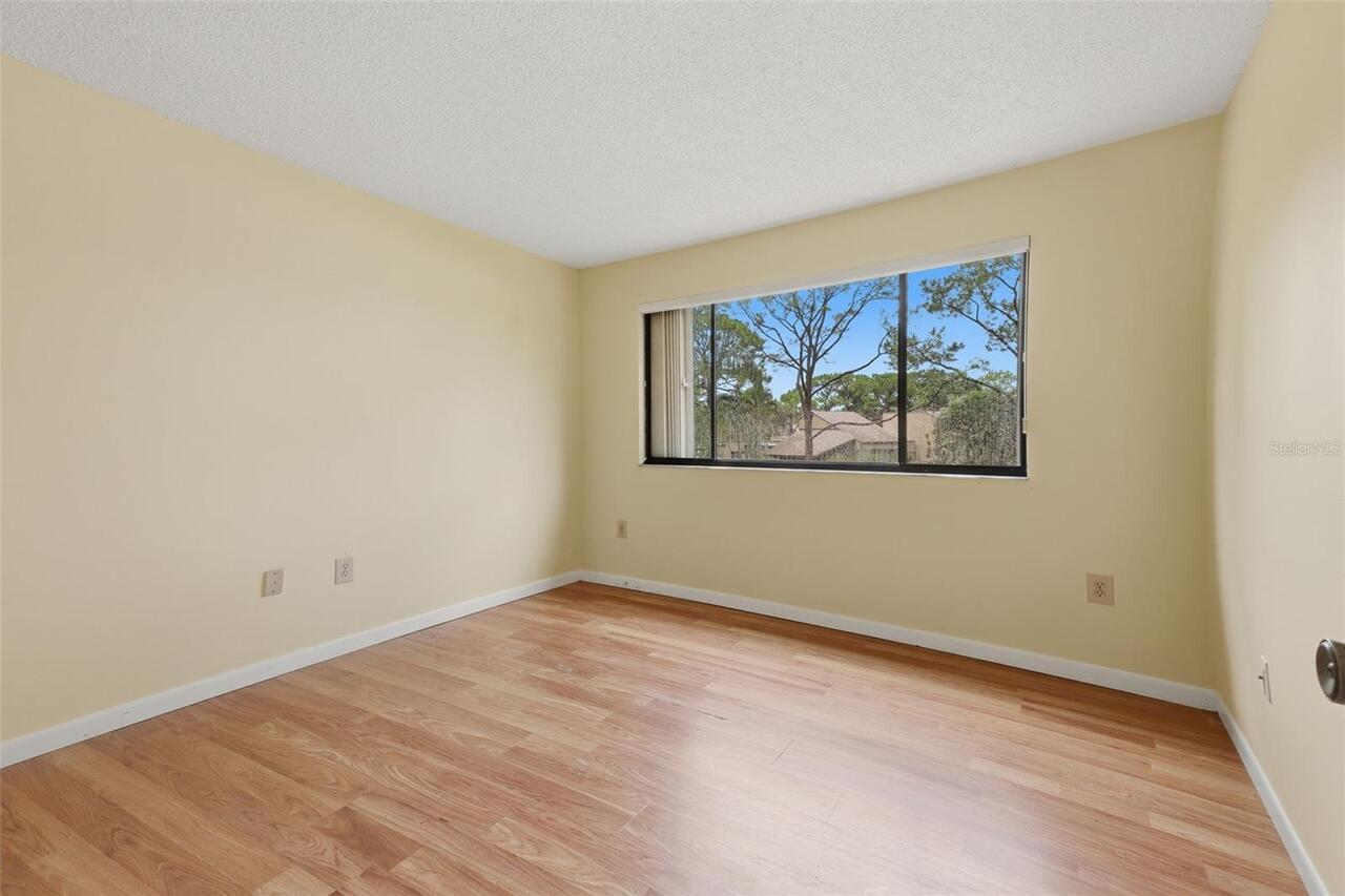 Listing Photo 33