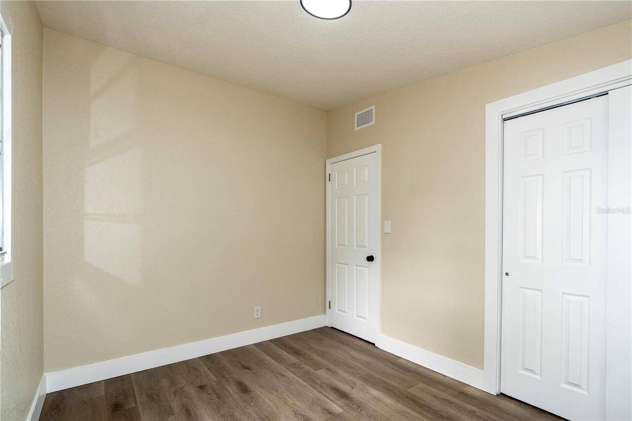 Listing Photo 20