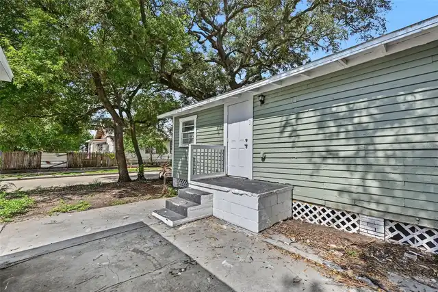 Listing Photo 16