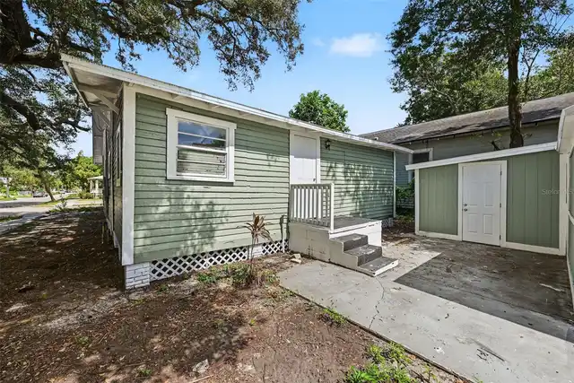 Listing Photo 17