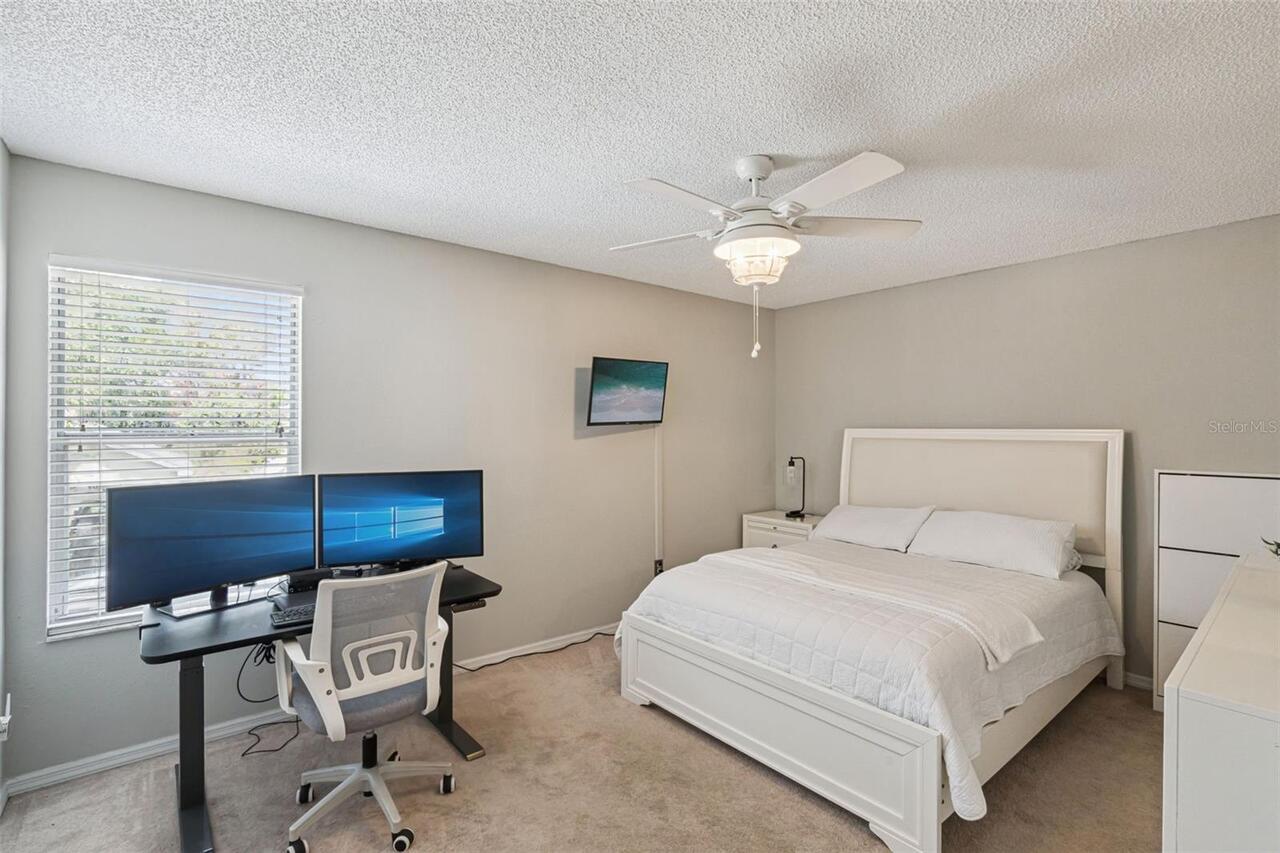 Listing Photo 14