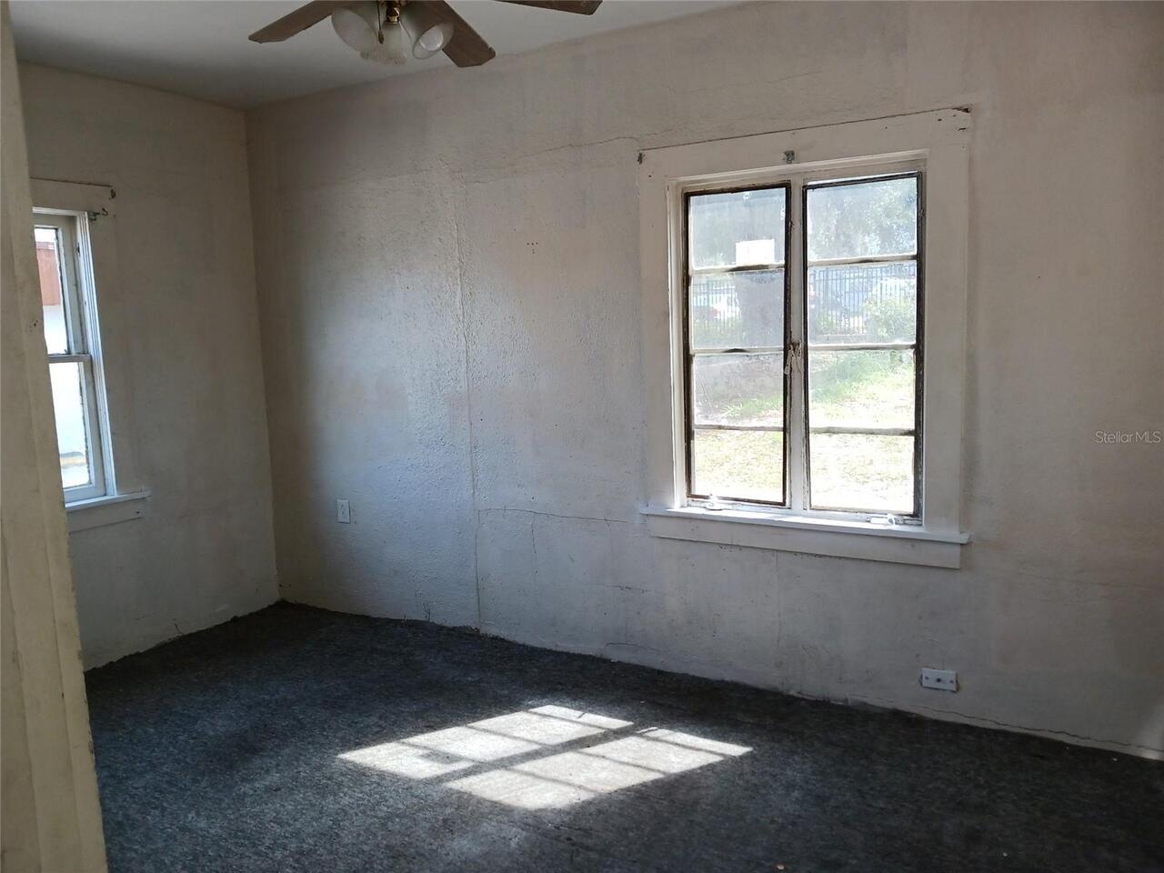 Listing Photo 12