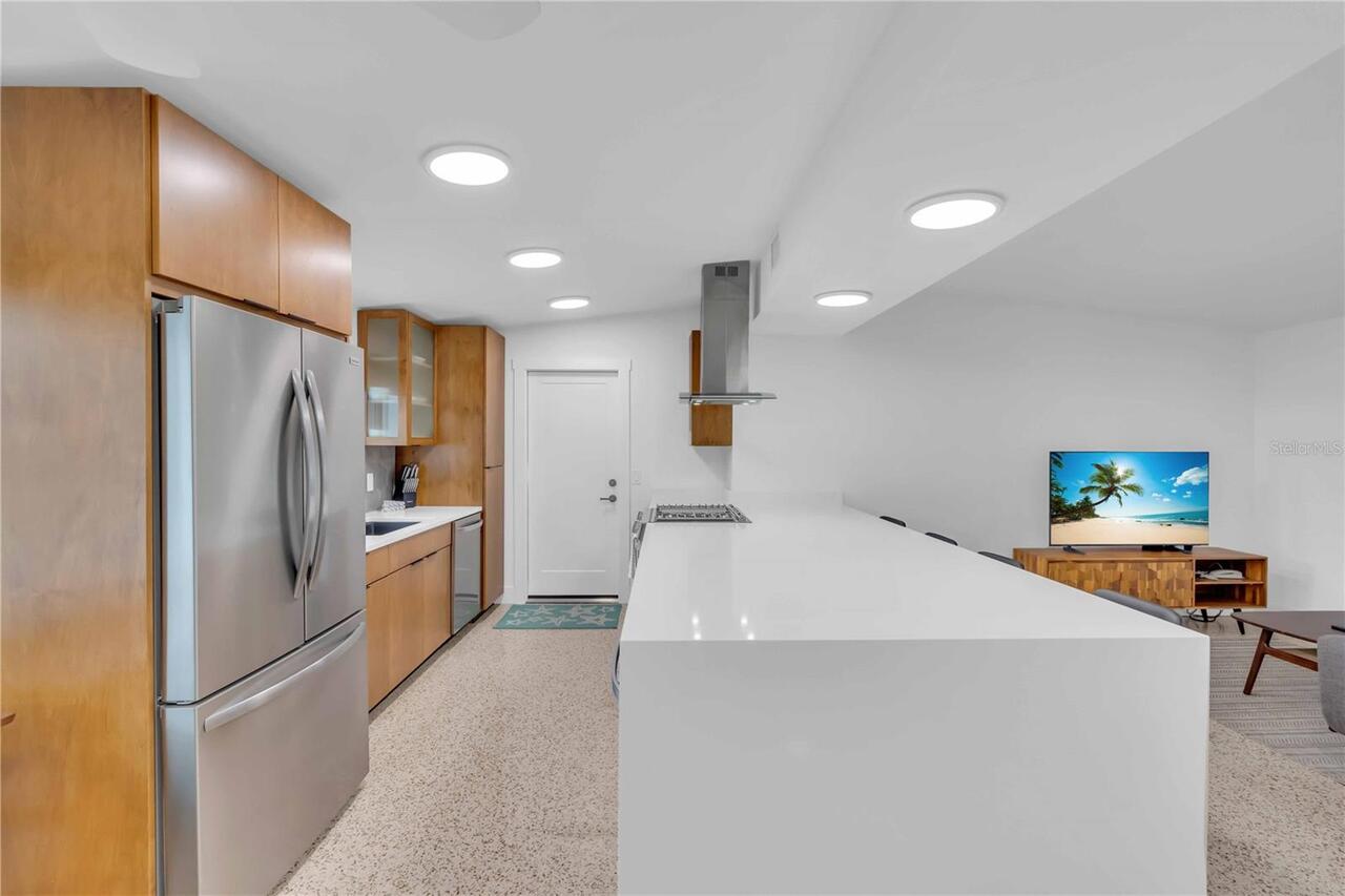 Listing Photo 12