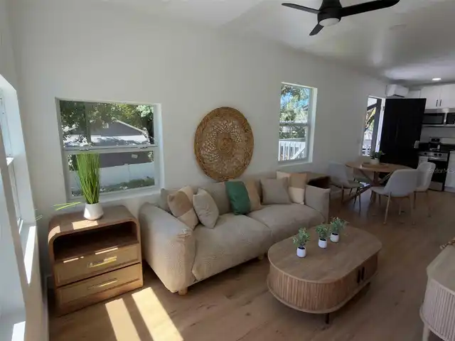 Listing Photo 6