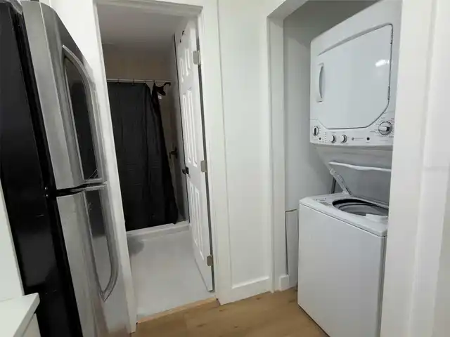 Listing Photo 9