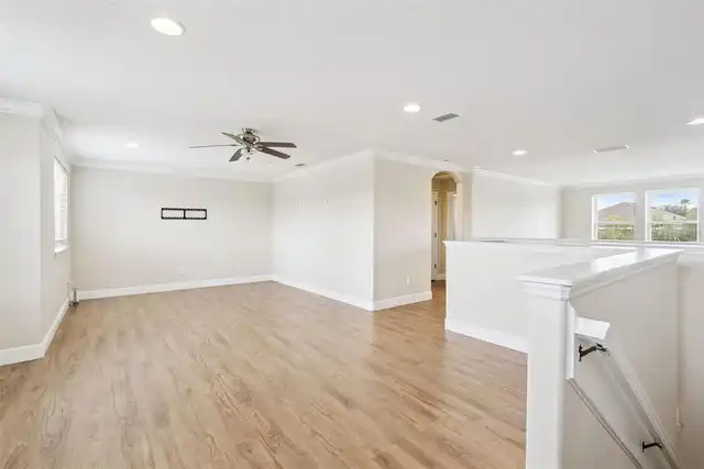 Listing Photo 13