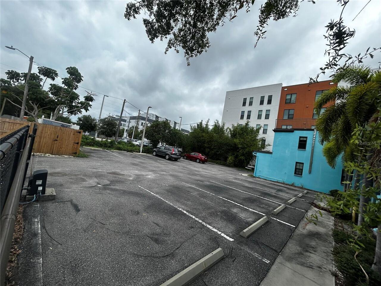 Listing Photo 9