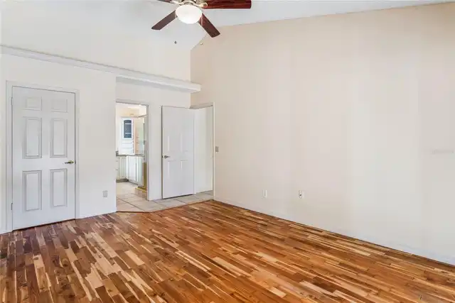 Listing Photo 43