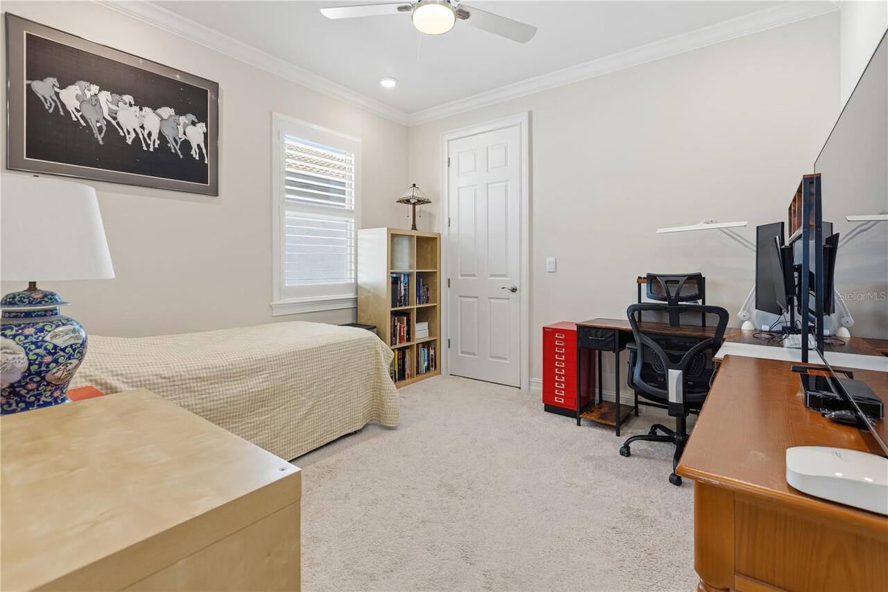 Listing Photo 12