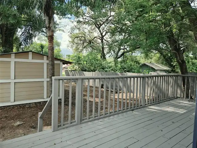 Listing Photo 8