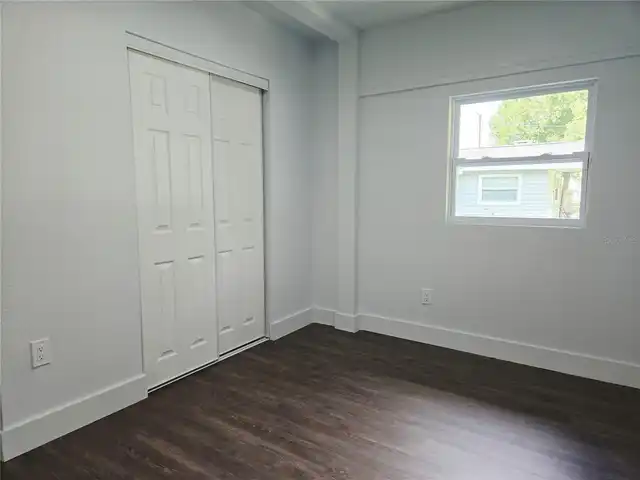 Listing Photo 14