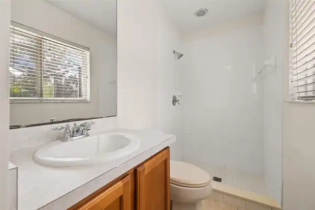 Listing Photo 20