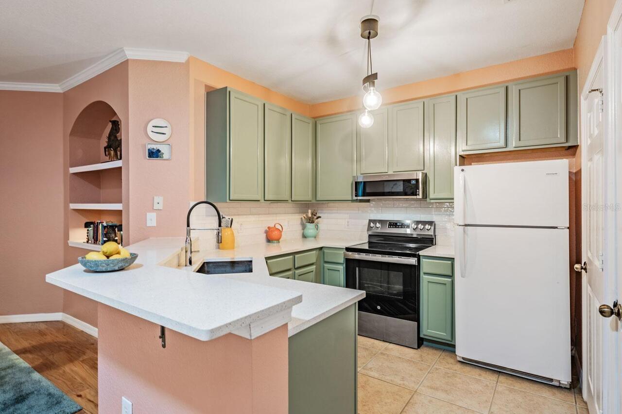 Listing Photo 8