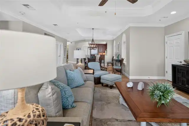 Listing Photo 14