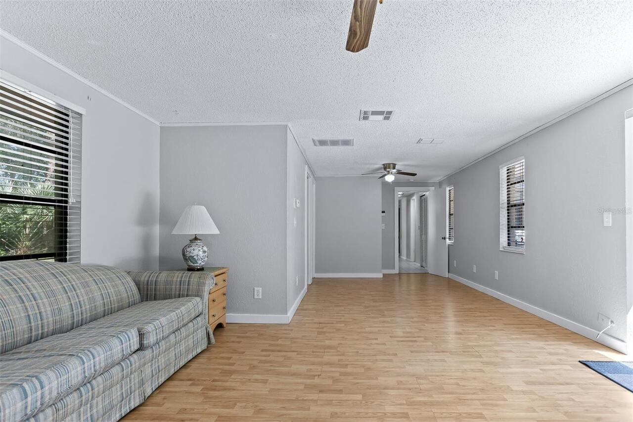 Listing Photo 33